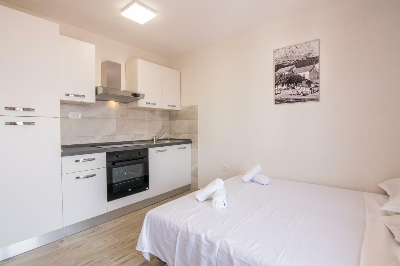 Apartments Family Roso Promajna Exterior foto