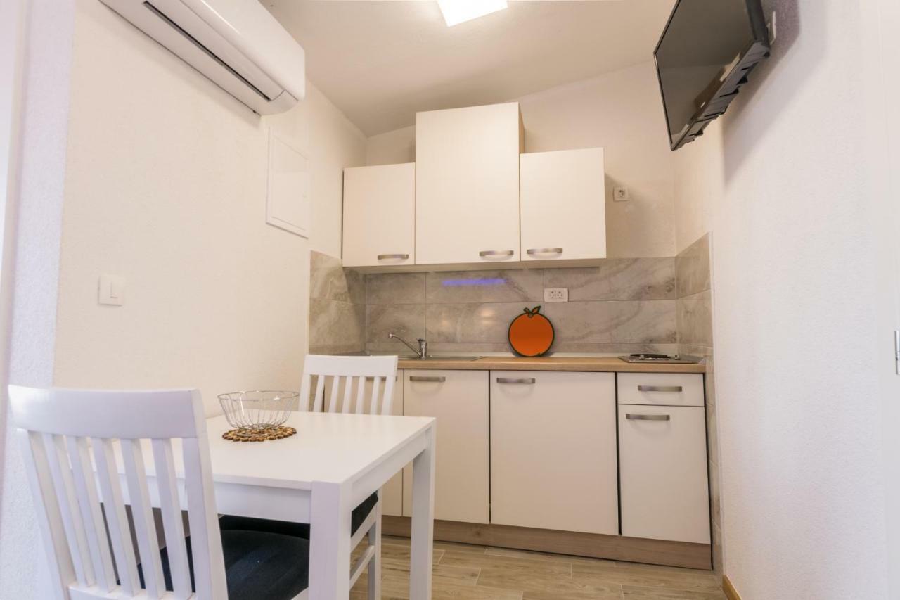 Apartments Family Roso Promajna Exterior foto